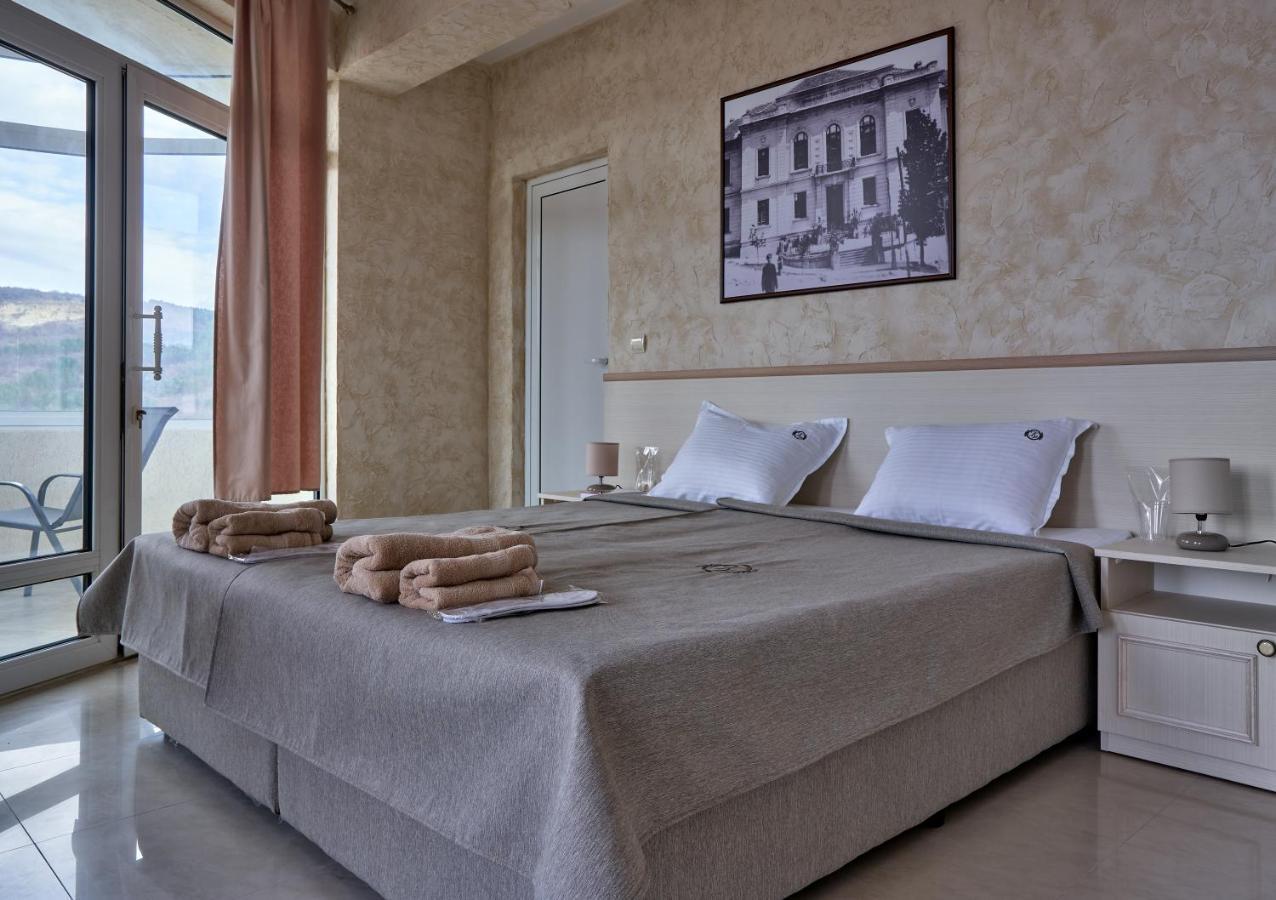Hotel Kings View Wielkie Tyrnowo Zewnętrze zdjęcie